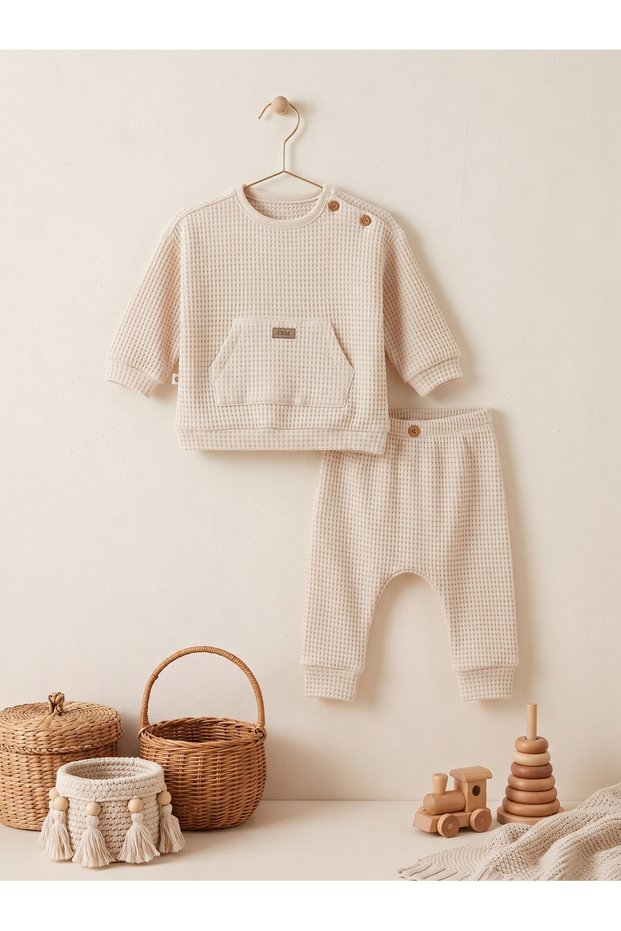 Baby Boy Set with Pockets and Buttons on the Shoulder, Flexible Cotton Seasonal Set, Waffle (Gofre) Fabric
