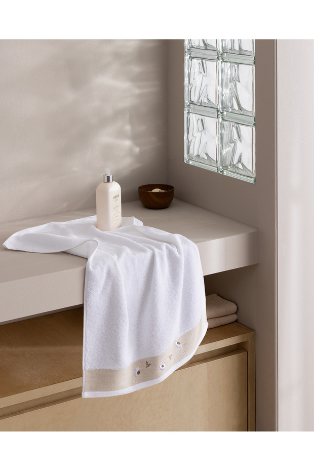 Sorelya 100% Cotton Embroidered Face Towel - White/Beige - 50X76 cm