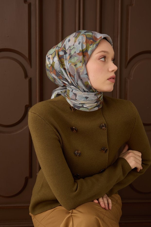 Velora Scarf Flower Ice Blue