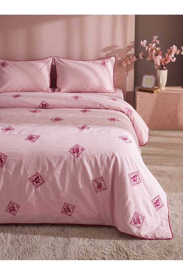 Stanp Embroidered 100% Cotton 4 Piece Double Duvet Cover Set
