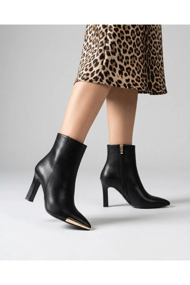 Black Leather Toe Cap Metal Detailed Heeled Women's Boots