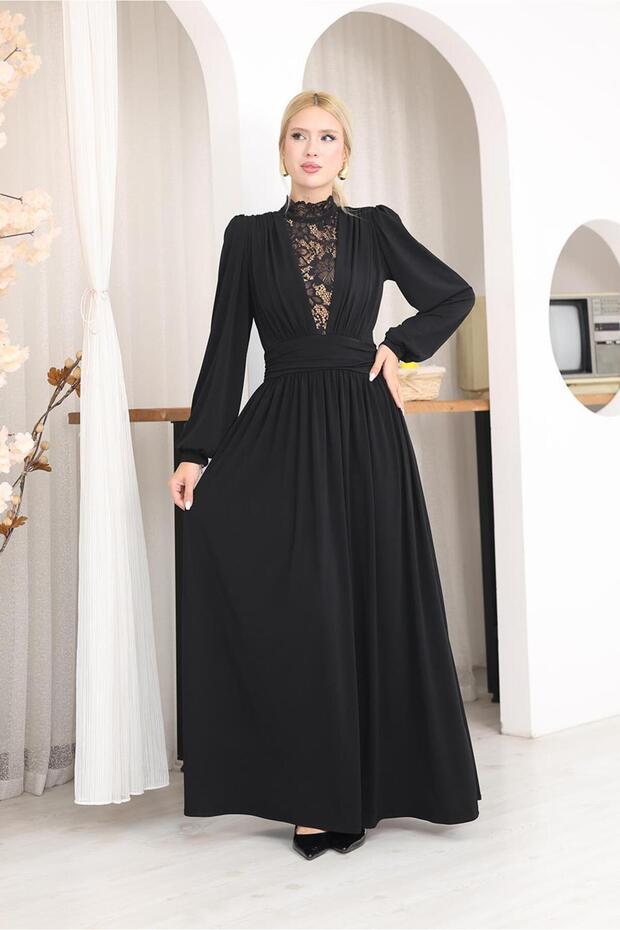 Lace Detailed Padded Dress