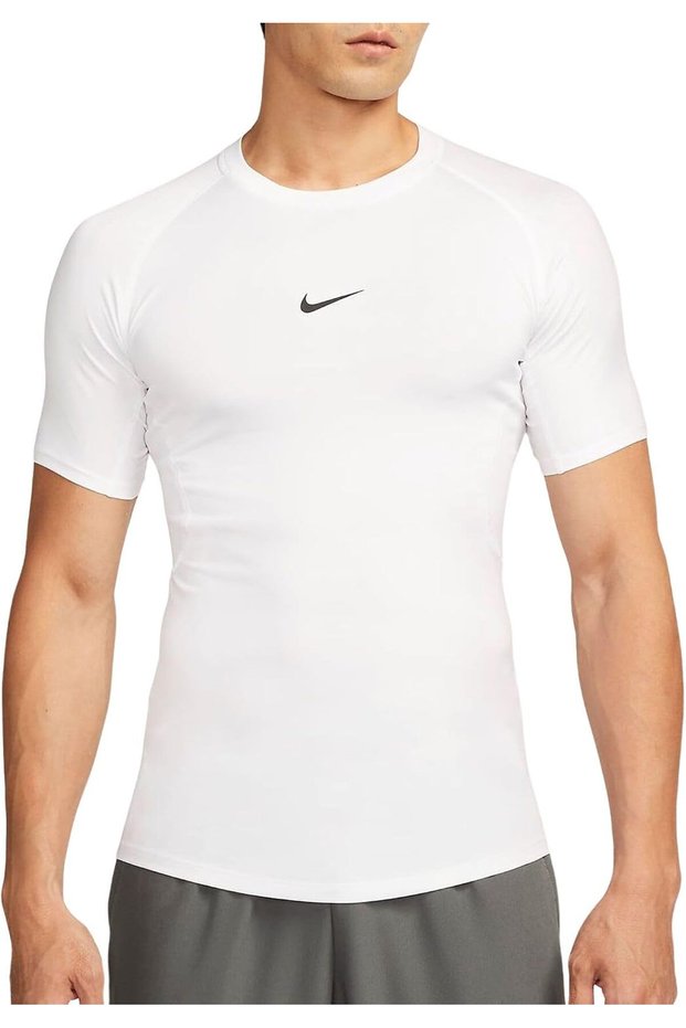 تي شيرت رجالي DRI FIT ذو تصميم ضيق