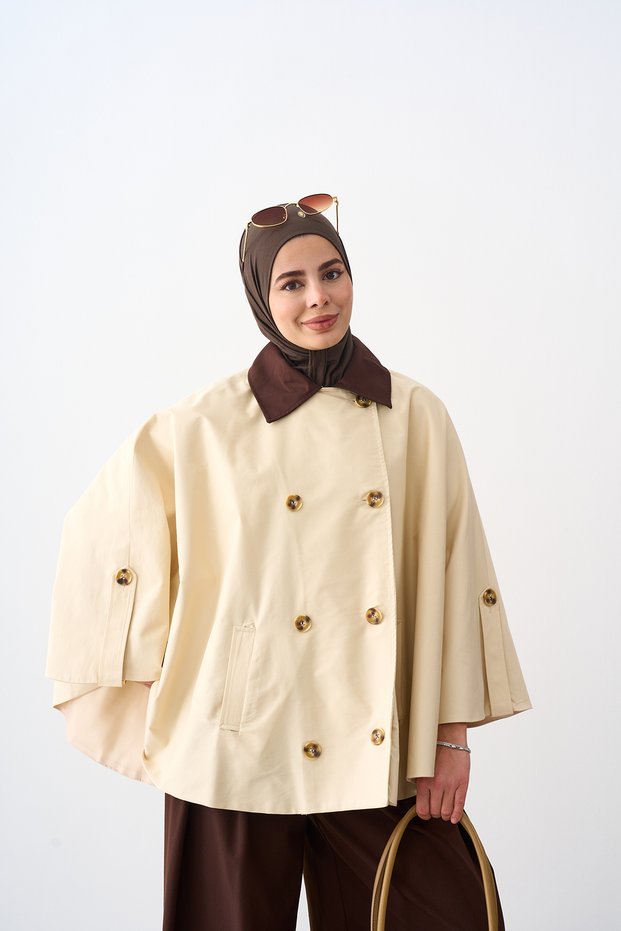 Women's Shirt Collar Double Pocket Poncho Cream