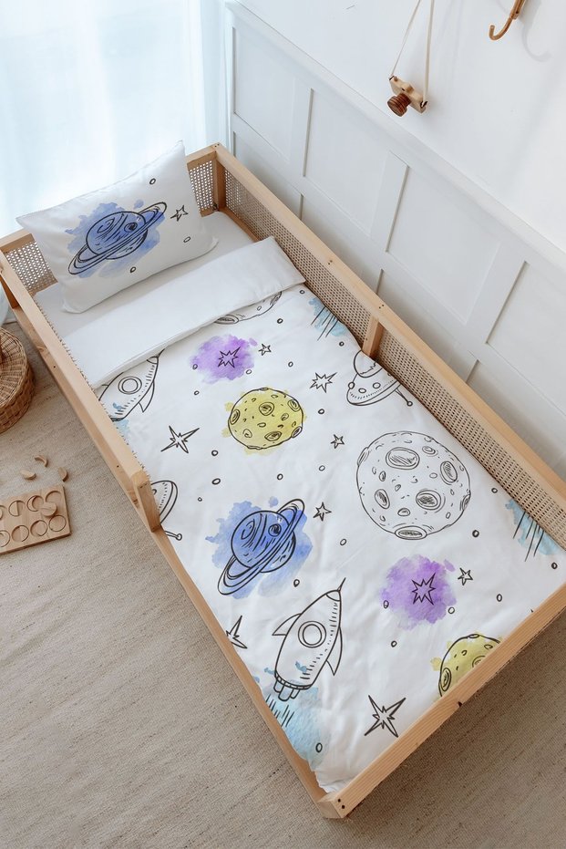 Montessori Duvet Cover and Fitted Sheet Set - Iconic Series - Linear Space