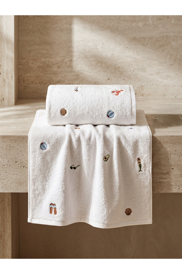 Beach Club 2-Piece Embroidered Towel Set