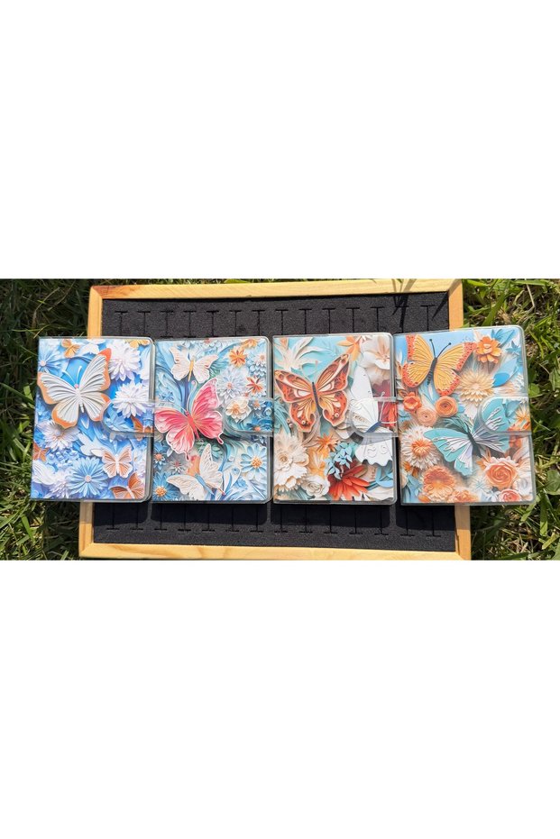 Butterfly & Floral Embossed Pattern Mini Transparent Album / Card Holder – Pocket Size Notebook with Snap Closure (1 Piece)