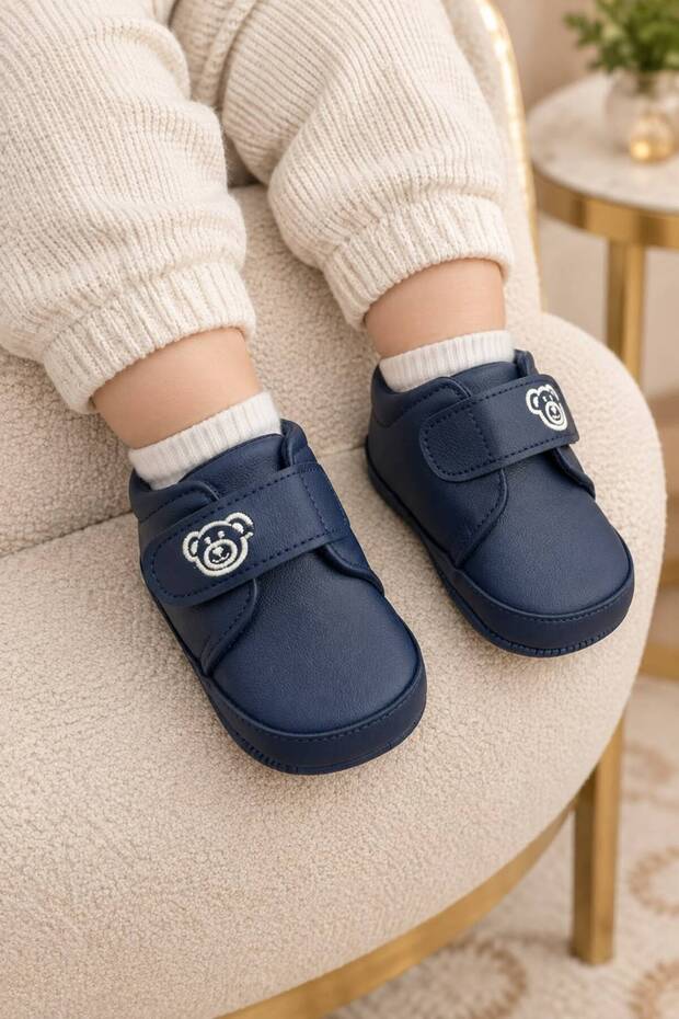Leather Baby Shoes, First Step Baby Booties, Non-Slip Sole Sneakers