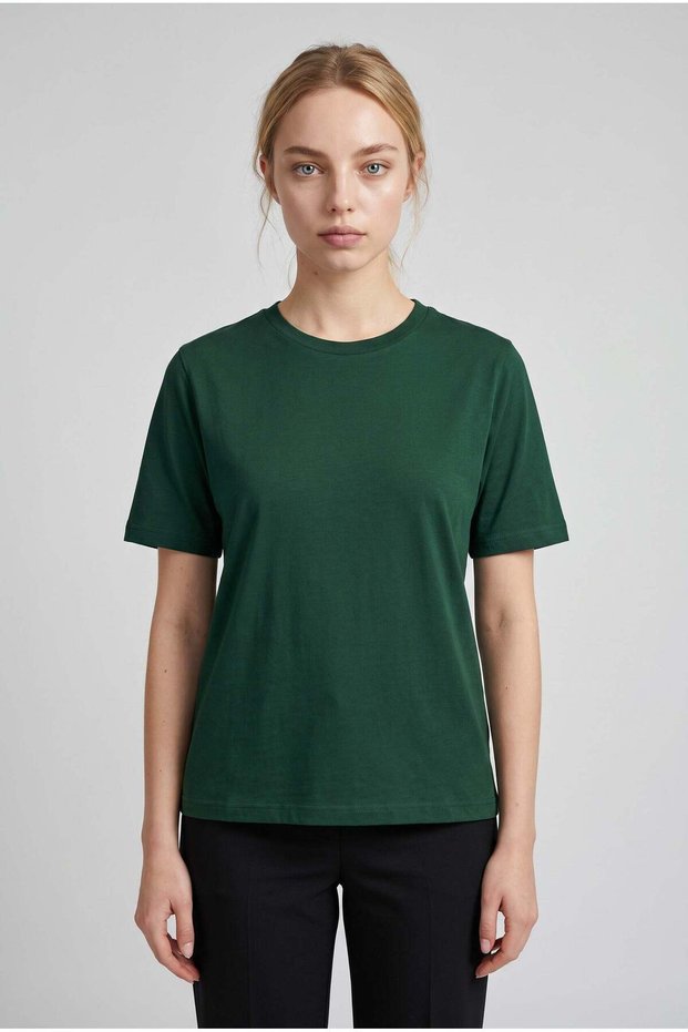 Women's Nefti Breathable Crew Neck Regular Fit Regular Cut Unprinted Basic T-Shirt