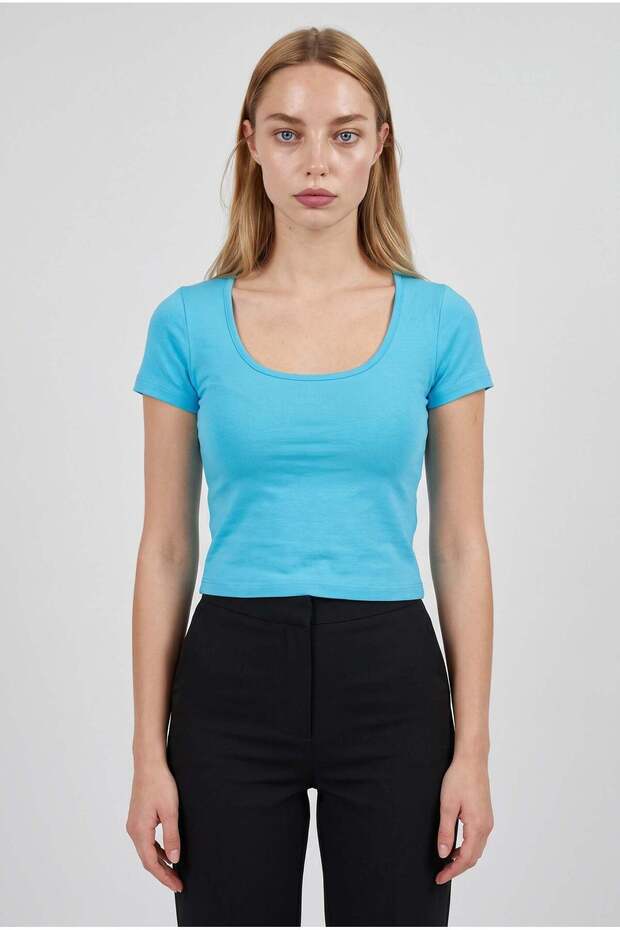 Women's Turquoise Color U-Neck Lycra Plain Basic Short Sleeve Crop Blouse