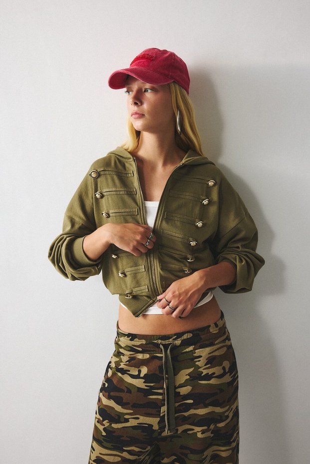 Loose Fit Hooded Button Detailed Crop Napoleon Cardigan I9652Ax26Au