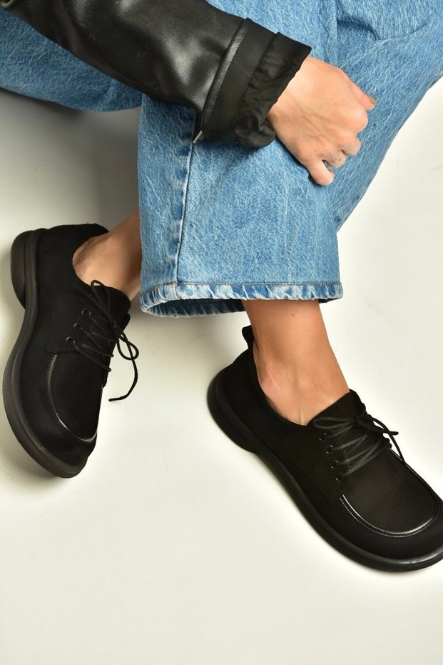 Z996161002 Black Suede Lace-Up Mosen Toe Casual Comfort Shoes