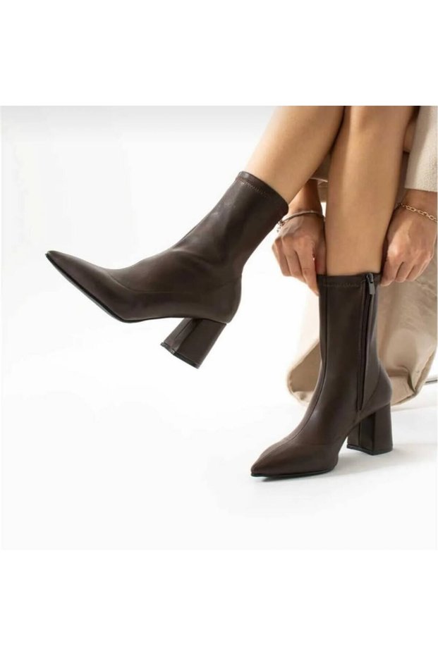 Women's Bitter Brown Pointed Toe Thick Heeled Stretch Boots