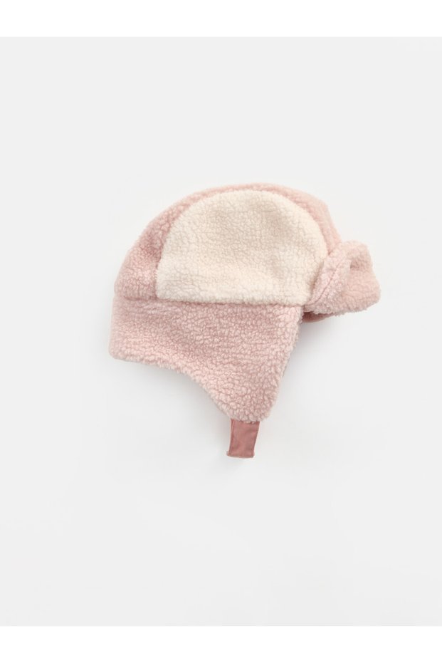 A Plush Girl's Snow Hat for Fashion-Conscious Kids from UZG STORE