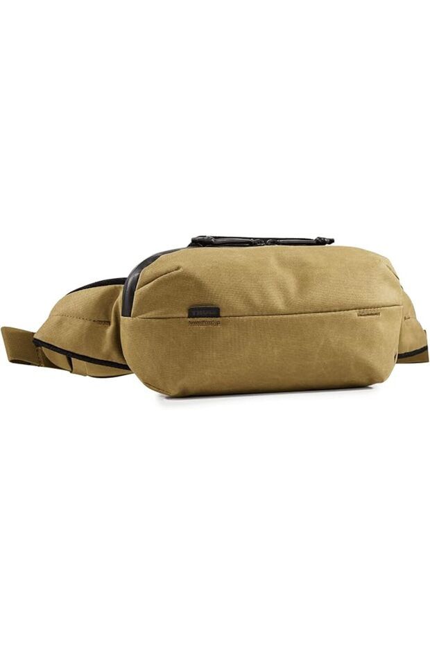 Aion Sling Bag, Black