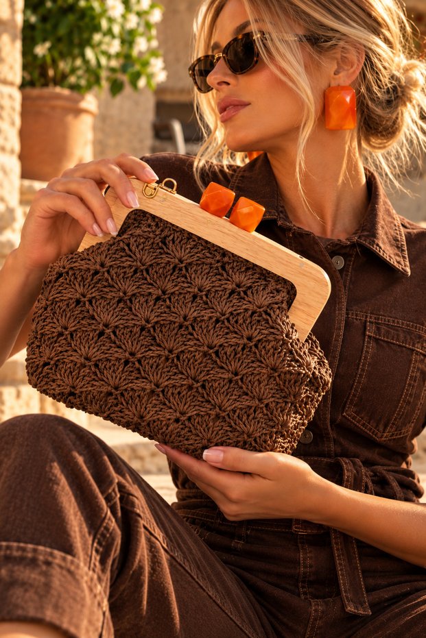 Women's Brown Oyster Patterned Lined Hand Knitted Wooden Scholar Clutch Portfolio Bag
