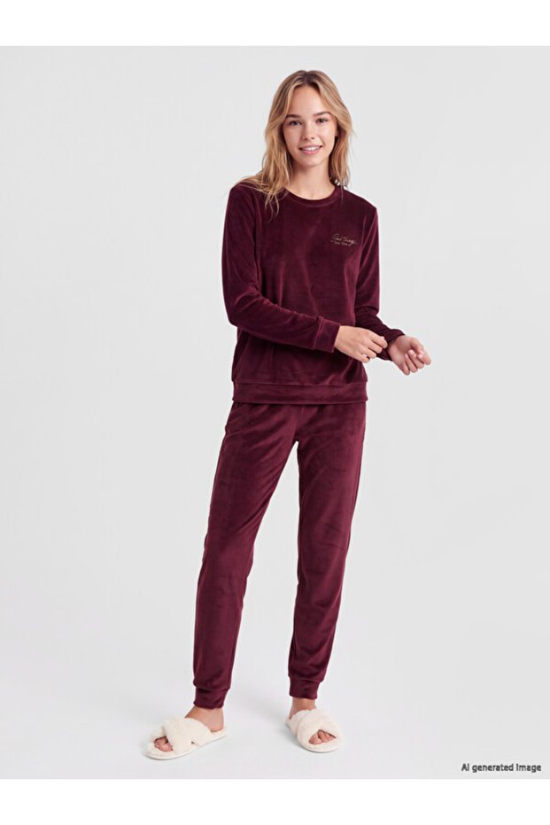 Esvab • Modern & Distinctive Zero Roba Collar Velvet Pajama Set