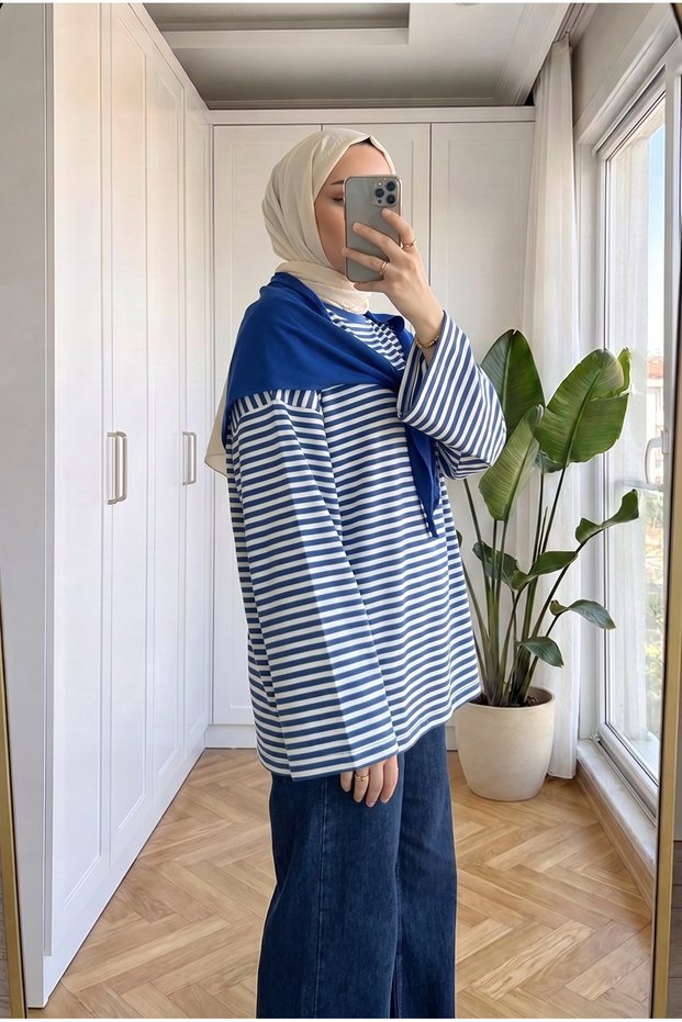 Women's Striped Oversize Tunic with Removable Scarf 65 cm