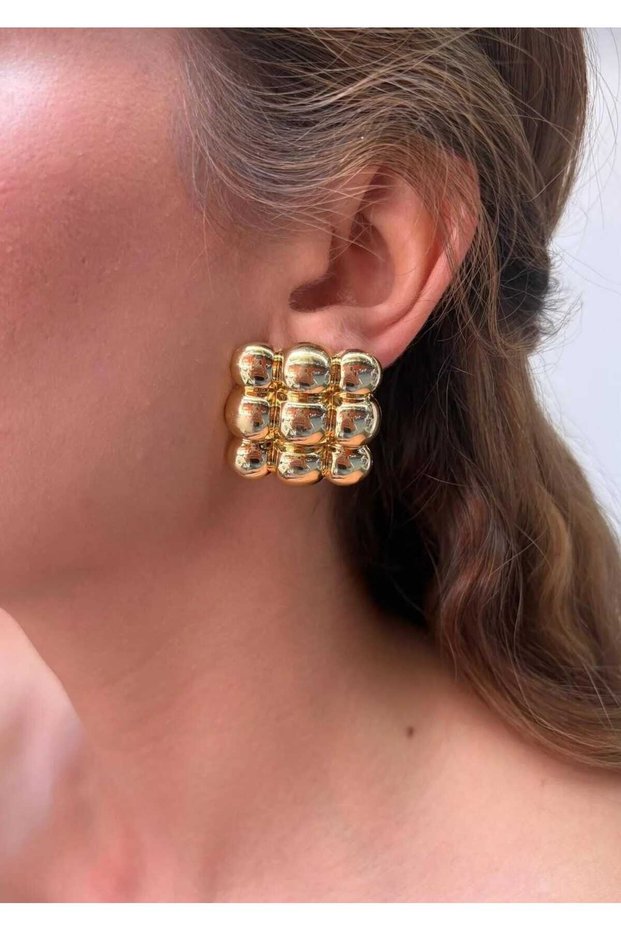 Gold Square Topcuk Earrings