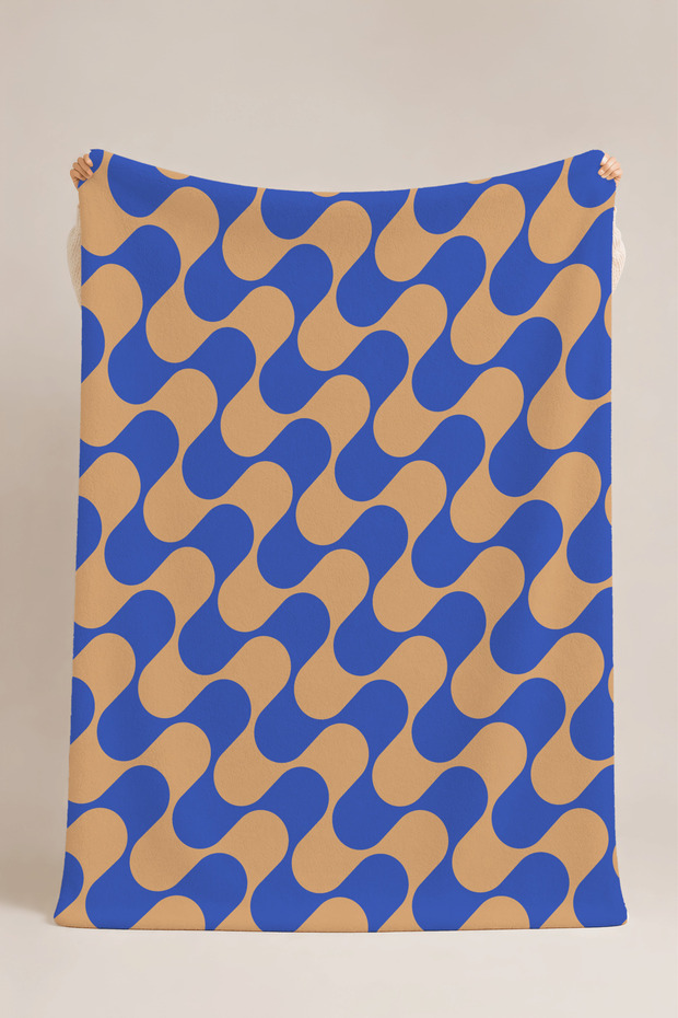 Groovy Waves Geometric Pattern Multi-Purpose Fleece Blanket & Coverlet