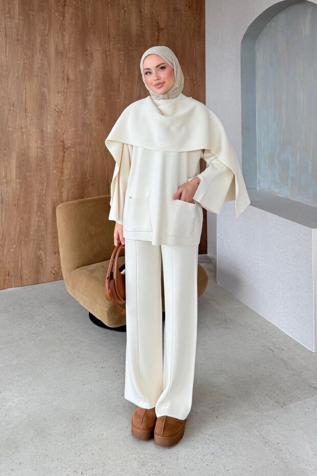 Moens Pocketed Knitwear Set Cream
