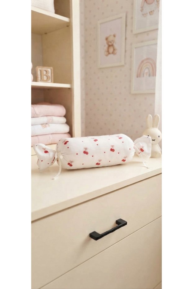 Candy Pillow Decorative Throw Pillow 50 cm
