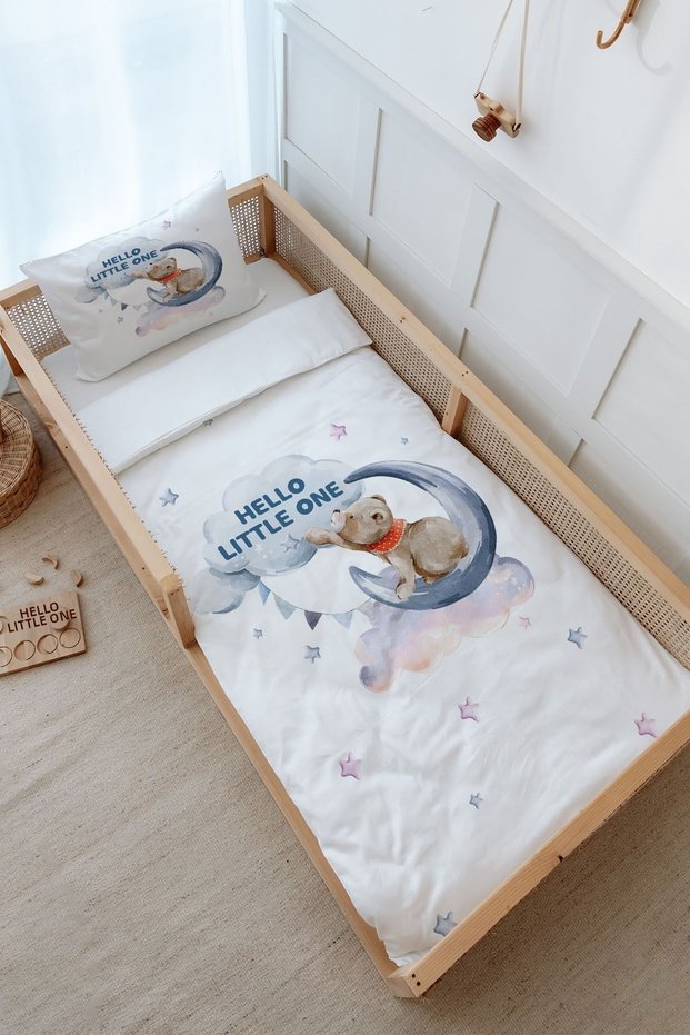 Montessori Duvet Cover and Fitted Sheet Set - Pure Baby Series - Bear Reaching for the Moon