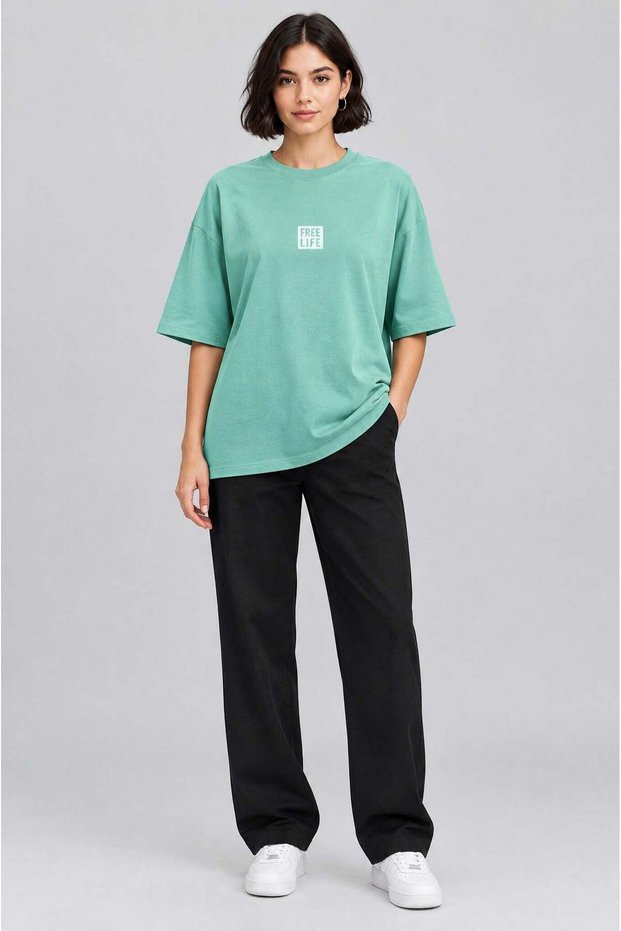 Women's Mint Free Life Crew Neck Oversize Salas T-Shirt
