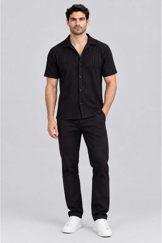 Men's black ribbed short sleeve apaş collar shirt