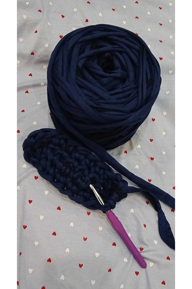 Navy Blue Combed Cotton Thread 300-400Gr Inner Color Black