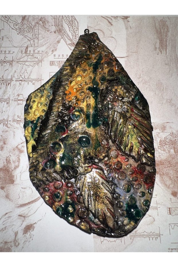 Leaf pendant necklace