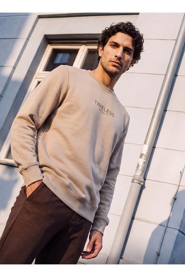 Embroidered Sweatshirt