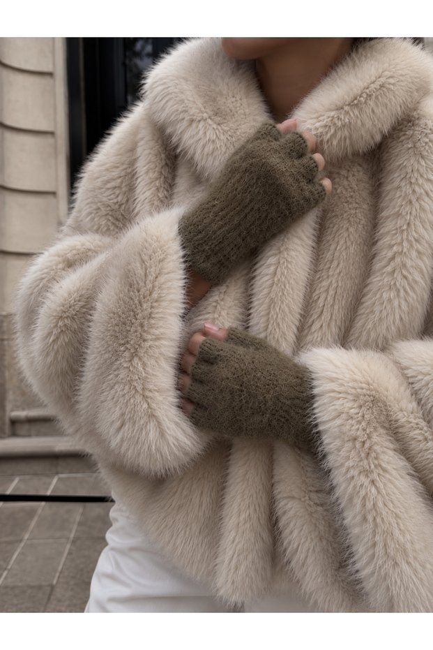 Khaki Cut-Edge Bearded Soft Textured Winter Gloves Eld63