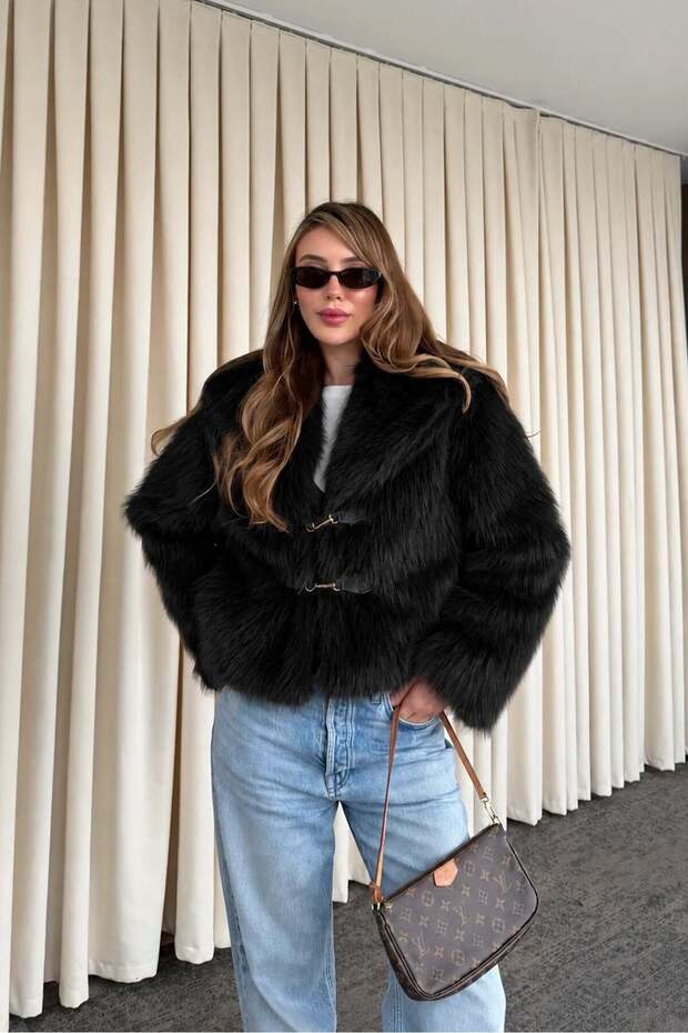 9679 Fur Coat