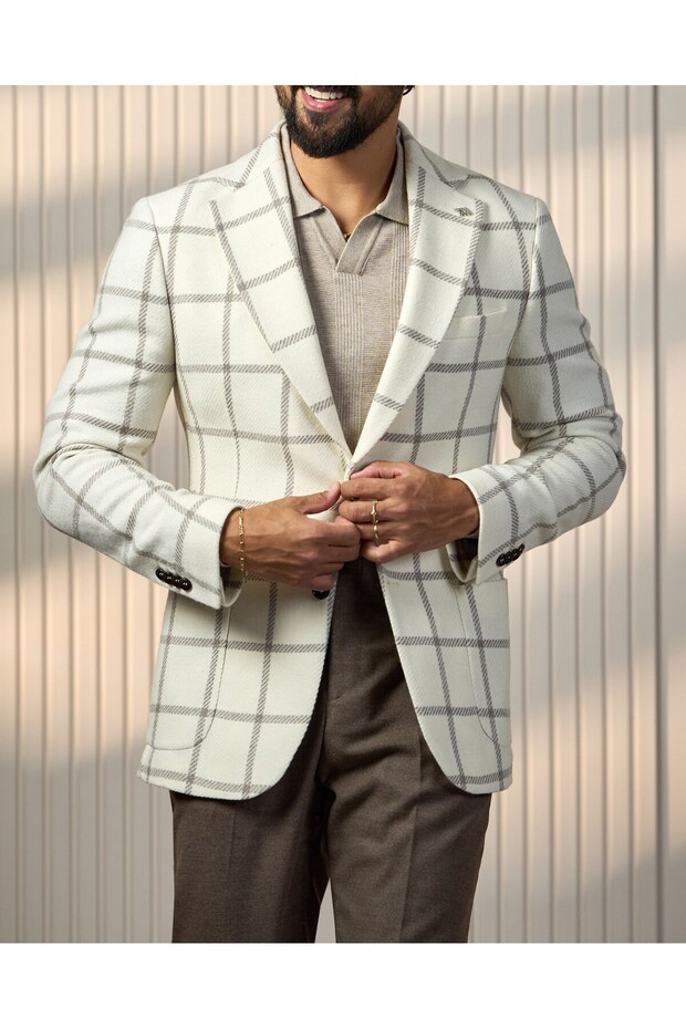 Slim Fit Mono Collar Pocket Checkered Thick Texture Wool Blend Jacket Beige T20283-09
