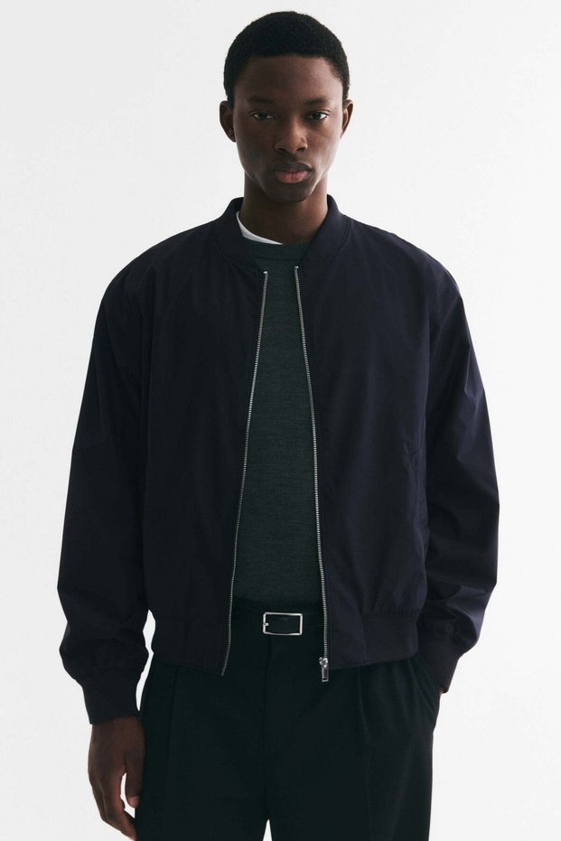Lightweight bomber jacket