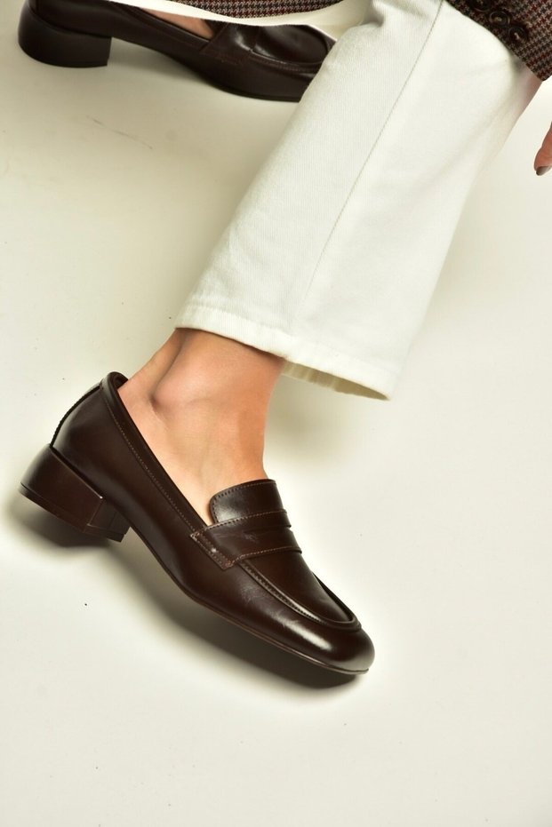 Z820050109 Brown Low Heel Loafer Shoes