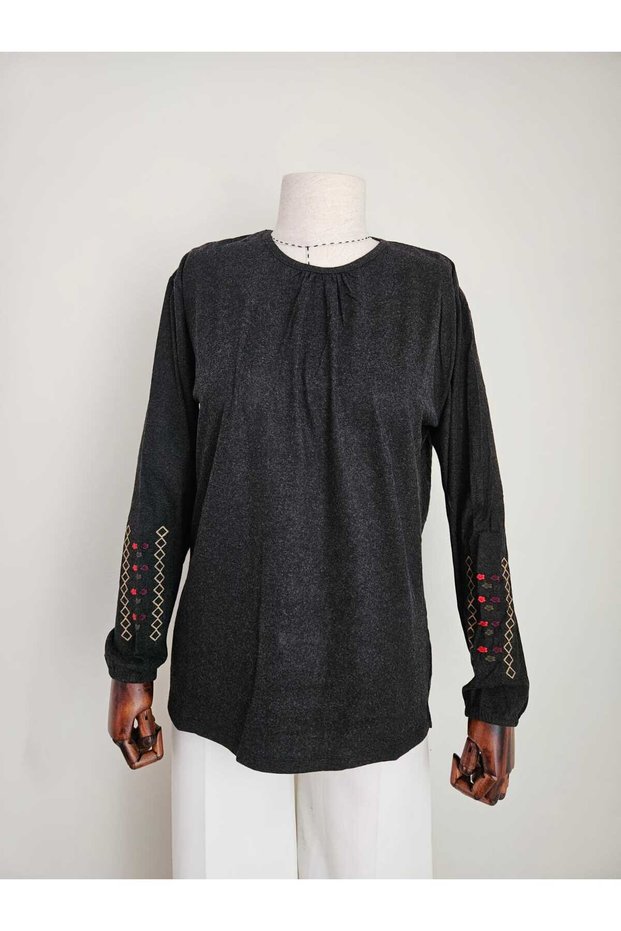 Women's Lycra Blouse for Middle Age and Above, Winter Mom's Combed Cotton Blouse, New Season, Embroidered Sleeves, Elastic Sleeves