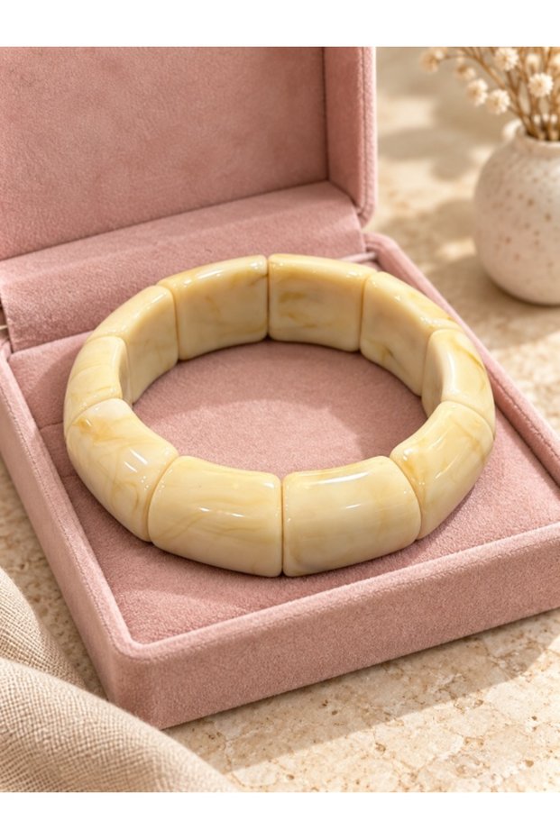 Beige Hareli Wide Flexible Women's Bracelet with Acrylic Pieces and Elastic Band