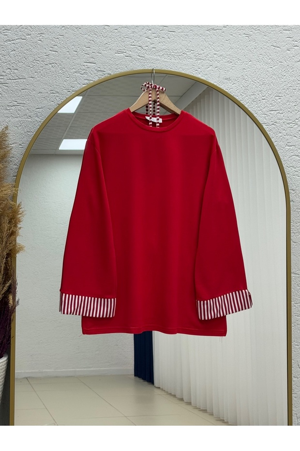 تونيك بخطوط على أطراف الأكمام من بهارزار - SS13250 أحمر