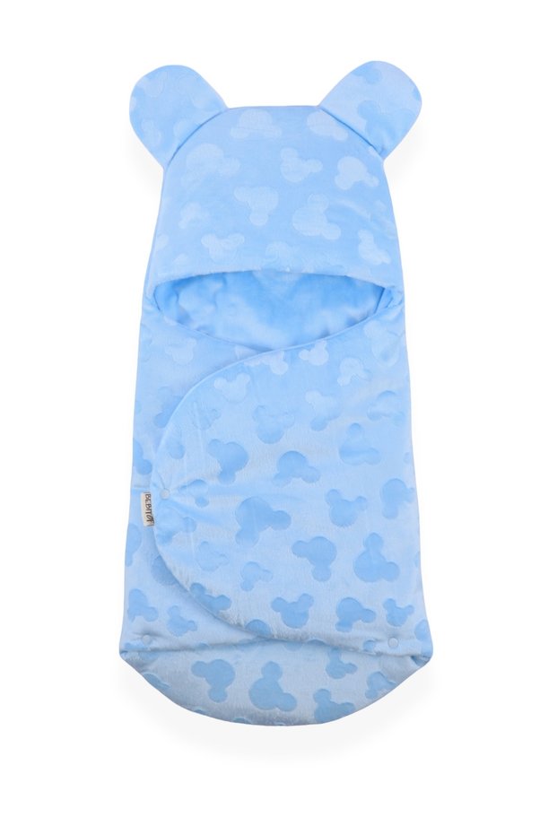 Bear patterned swaddle