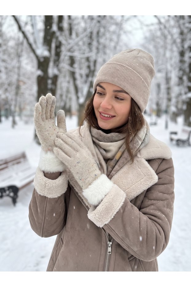 Women's Knitted Fur Ankle-Length Touchscreen Compatible Winter Gloves