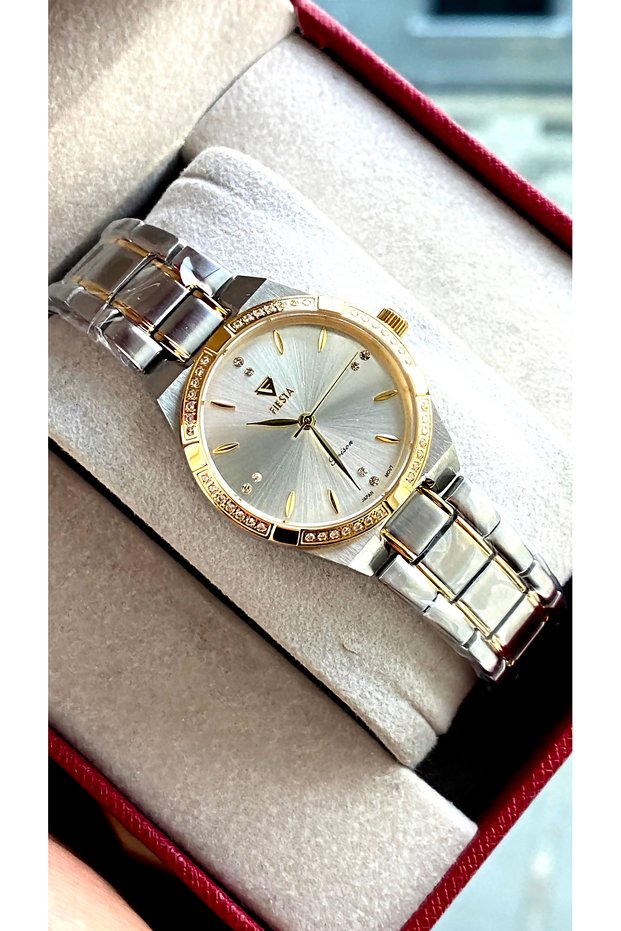 Women's Premium Special Stylish Boxed Valentine's Day Gift Wristwatch