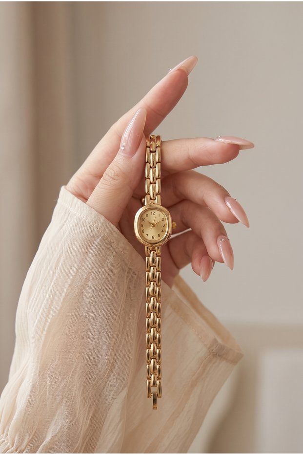 Women's Steel Watch Gold Color Minimal Vintage Classic | Elegant Model Stylish Premium Old Money Women's Wristwatch | Limited Edition 2027