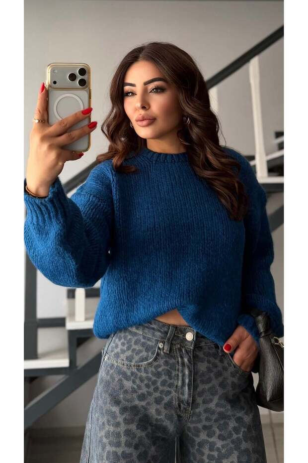 Saks Blue Thessaloniki Knitted Soft Sweater