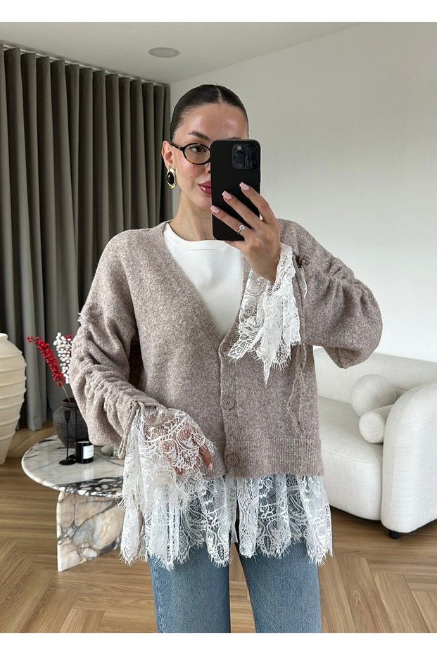 Lace Detailed Gathered Knitwear Cardigan