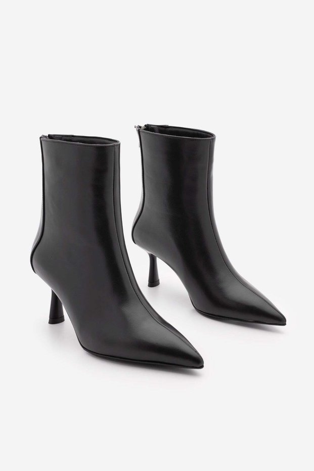 Women's Boots&Booties Pointed Toe Goblet Heel Back Zipper Classic Thin Heeled Boots Tisa Black