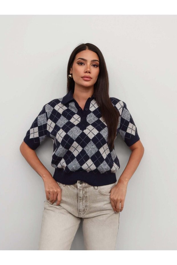Baklava Pattern Short Sleeve Knit Sweater