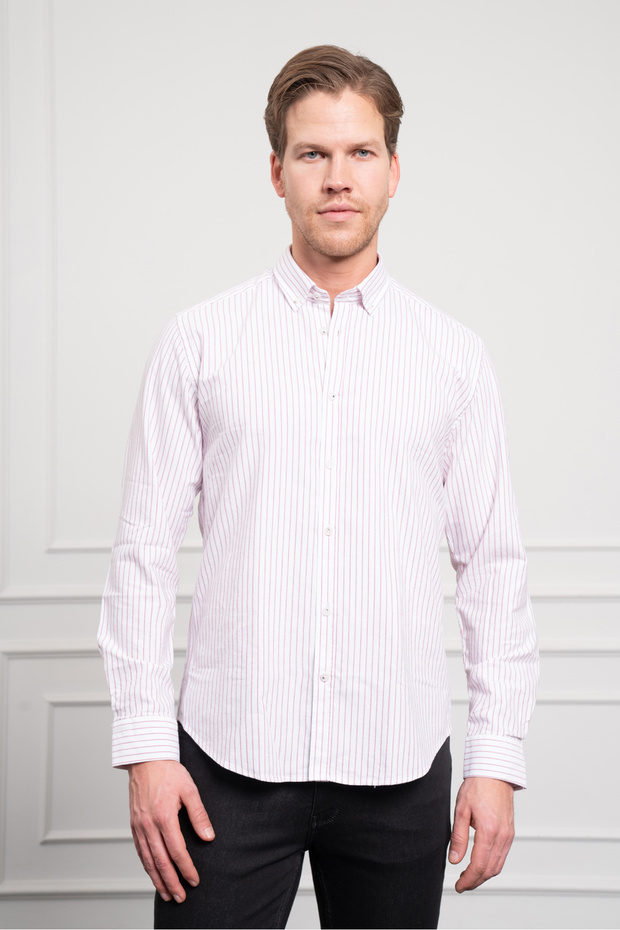 Men's Burgundy Cotton Trend Dynamic Fit Relaxed Cut Shirt