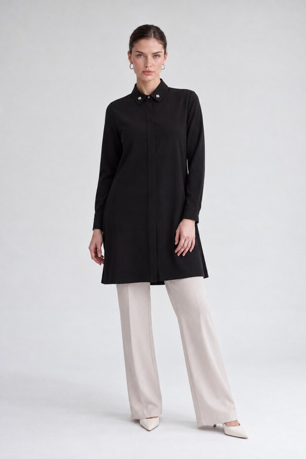 Collar Stone Detailed Tunic Black